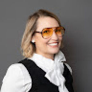Meet your Posher, Christie